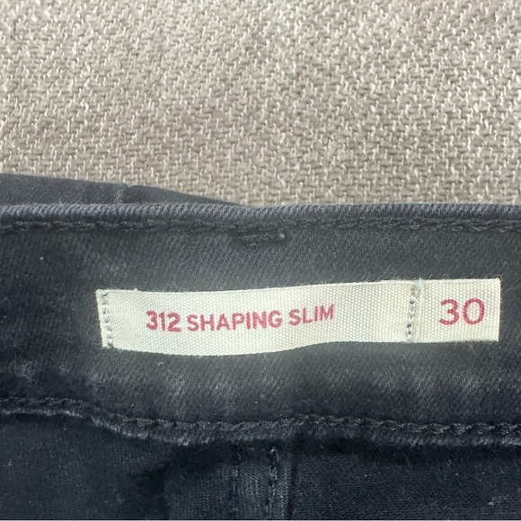 Levi’s 312 Shaping‎ Slim Straight Black Jeans 30x28 - Picture 9 of 9